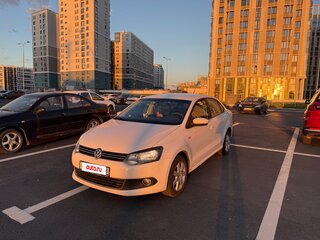 2012 Volkswagen Polo V, белый, 695000 рублей, вид 1