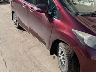 2009 Honda Freed I, красный, 999000 рублей, вид 4