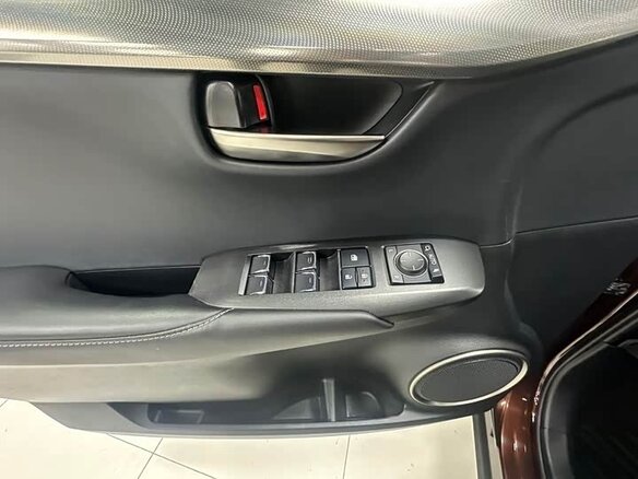 2020 Lexus NX 200 I Рестайлинг, коричневый - вид 8