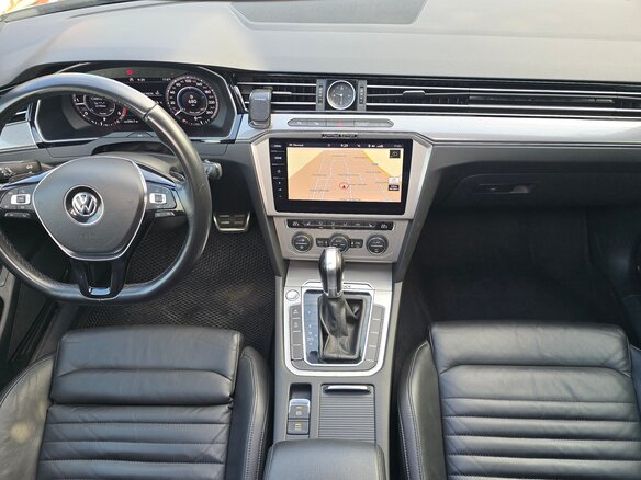 2019 Volkswagen Passat Alltrack B8, чёрный, 3170000 рублей - вид 12
