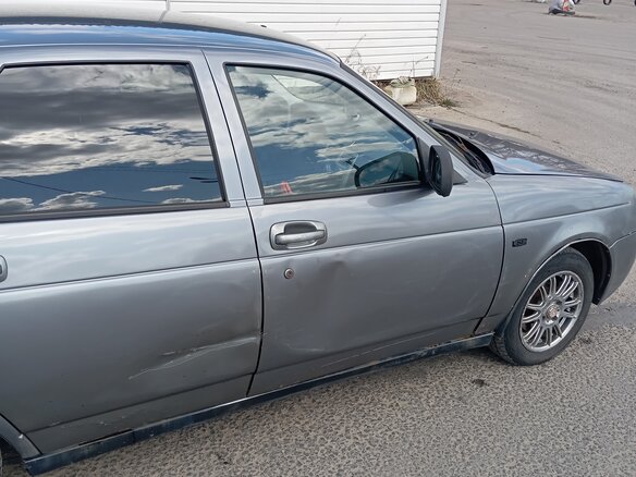 2011 Lada (ВАЗ) Priora I, серый, 150000 рублей - вид 2