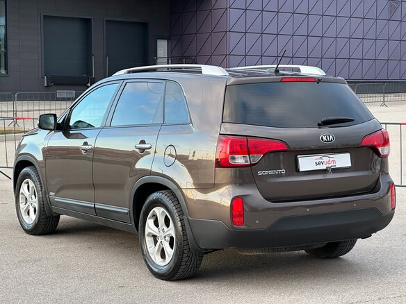 2018 Kia Sorento II Рестайлинг, бежевый, 2097000 рублей - вид 25