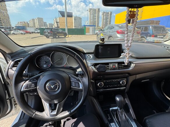 2015 Mazda 6 III (GJ) Рестайлинг, белый, 1620000 рублей - вид 13
