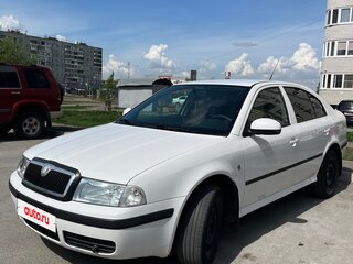 2010 Skoda Octavia I (A4) Рестайлинг, белый, 495000 рублей, вид 1