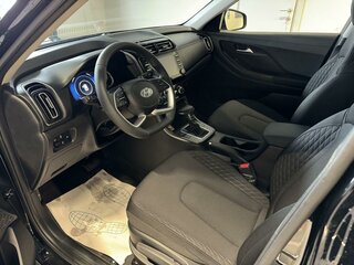 2025 Solaris HC, чёрный, 3245000 рублей, вид 5