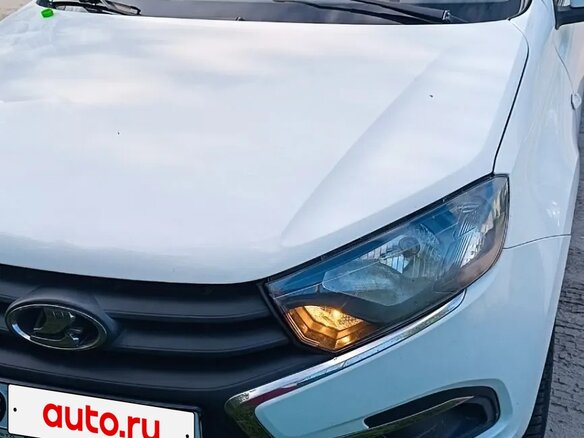 2019 Lada (ВАЗ) Granta I Рестайлинг, белый, 420000 рублей