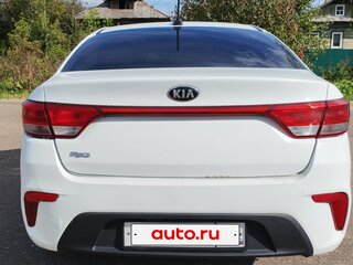2018 Kia Rio IV, белый, 720000 рублей, вид 4