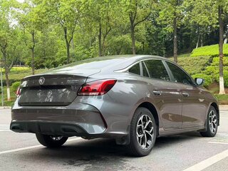2023 MG 5 II, серый, 1050999 рублей, вид 4