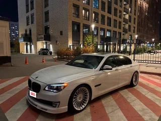 2012 BMW 7 серии 750i xDrive V (F01/F02/F04) Рестайлинг, белый, 1650000 рублей, вид 2
