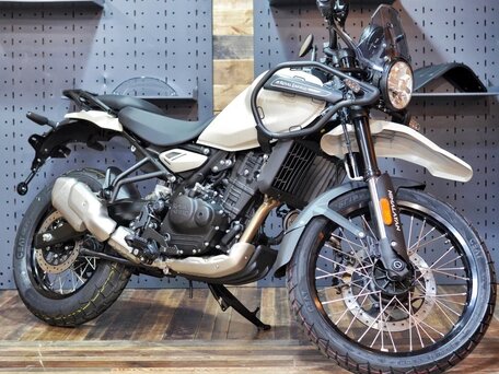 2025 Royal Enfield Himalayan, бежевый, 573000 рублей, вид 1