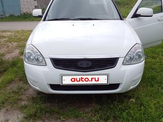 2017 Lada (ВАЗ) Priora I Рестайлинг, белый, 395000 рублей, вид 1