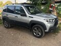 2023 Lada (ВАЗ) Niva Travel I, серый, 1000000 рублей - вид 4