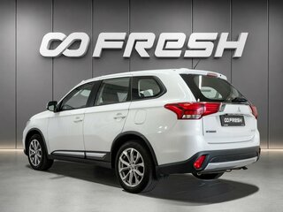 2016 Mitsubishi Outlander III Рестайлинг 2, белый, 1590000 рублей, вид 2