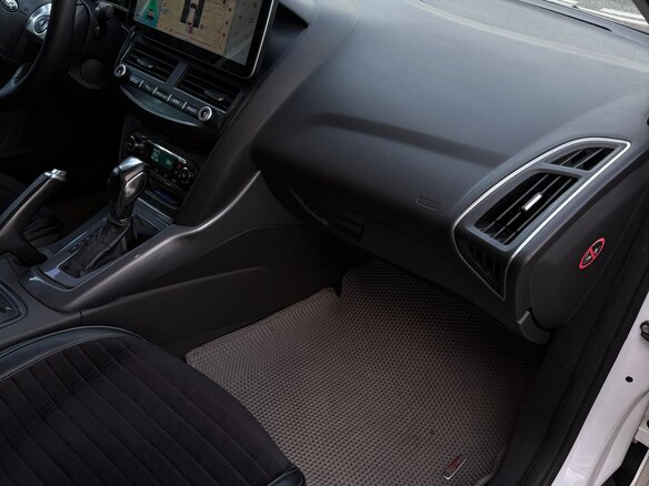 2013 Ford Focus III, белый, 950000 рублей - вид 4