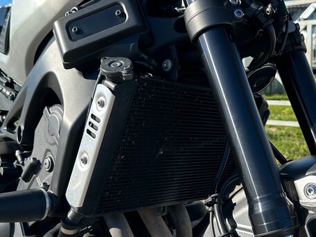 2016 Yamaha XSR900, серебристый, 555000 рублей, вид 3