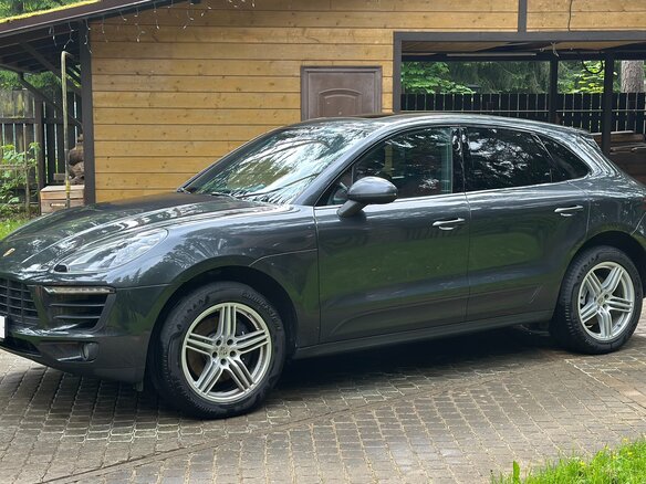 2016 Porsche Macan S Diesel I, серый, 3050000 рублей - вид 3