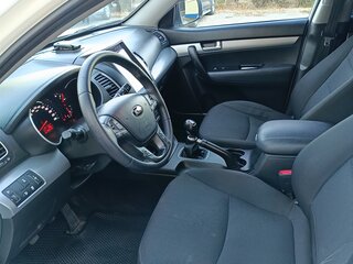 2013 Kia Sorento II Рестайлинг, белый, 1750000 рублей, вид 5