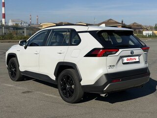 2023 Toyota RAV4 V (XA50), белый, 4200000 рублей, вид 4