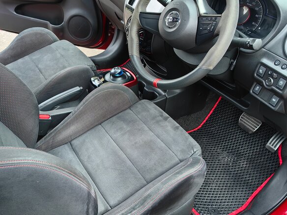 2017 Nissan Note e-Power II Рестайлинг, пурпурный, 1570000 рублей - вид 6