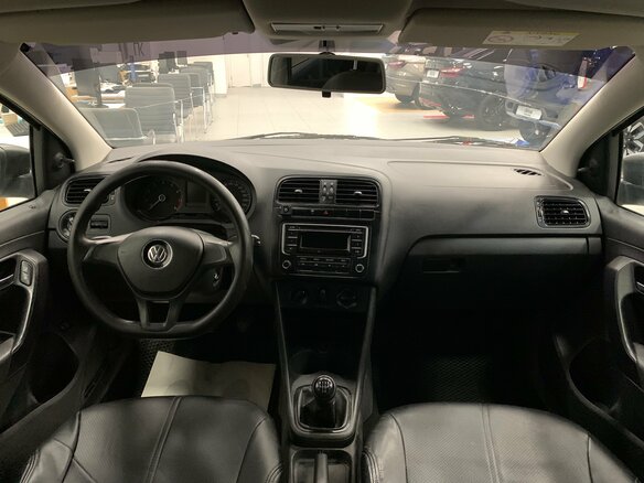2015 Volkswagen Polo V Рестайлинг, белый, 399000 рублей - вид 14