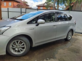 2019 Toyota Prius Alpha I (ZVW40/41) Рестайлинг, серебристый, 1900000 рублей, вид 5
