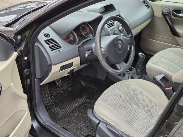 2007 Renault Megane II Рестайлинг, чёрный, 399000 рублей - вид 10