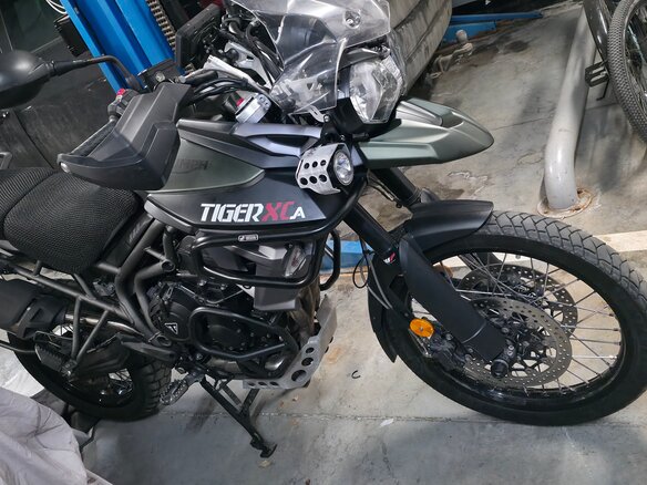 2017 Triumph Tiger 800, зелёный, 850000 рублей - вид 2