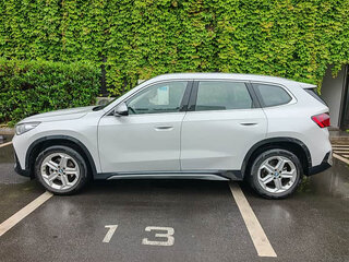 2024 BMW X1 Long 20Li sDrive III (U11/U12), белый, 2611123 рублей, вид 3