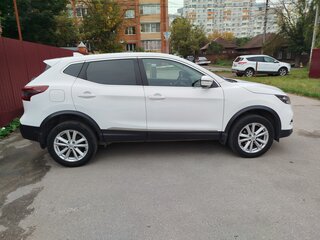 2021 Nissan Qashqai II Рестайлинг, белый, 1600000 рублей, вид 2