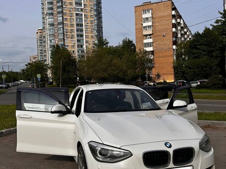 2012 BMW 1 серии 116i II (F20/F21), белый, 1100000 рублей, вид 2