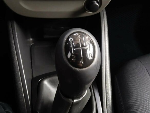 2011 Renault Megane III, красный, 320000 рублей - вид 12