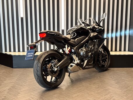 2023 Honda CBR 650R, чёрный, 1030689 рублей, вид 3