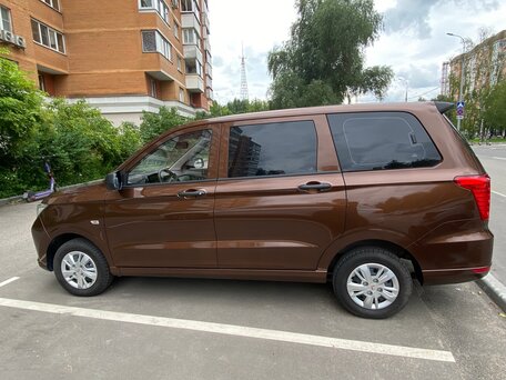 2023 Wuling Hongguang, коричневый, 1650000 рублей, вид 4