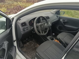 2016 Volkswagen Polo V Рестайлинг, белый, 550000 рублей, вид 5