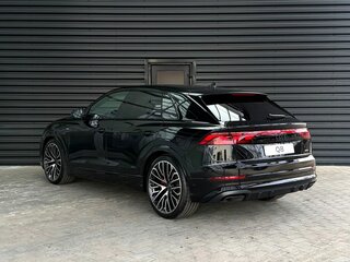 2026 Audi Q8 50 TDI I (4M) Рестайлинг, чёрный, 17200000 рублей, вид 3