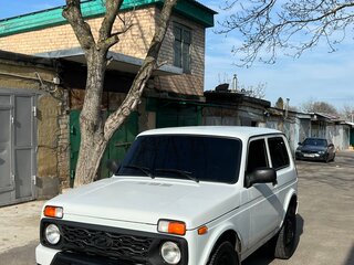 2018 Lada (ВАЗ) 2121 (4x4) Urban I Рестайлинг, белый, 450000 рублей, вид 1