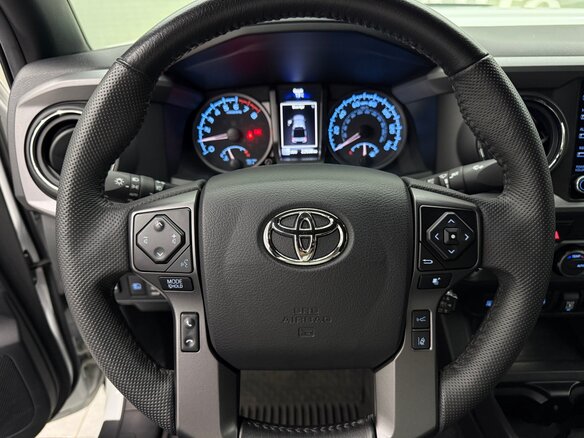 2022 Toyota Tacoma III, белый, 5190000 рублей - вид 9