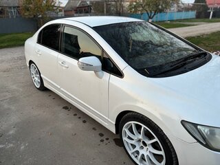 2008 Honda Civic VIII, белый, 600000 рублей, вид 2