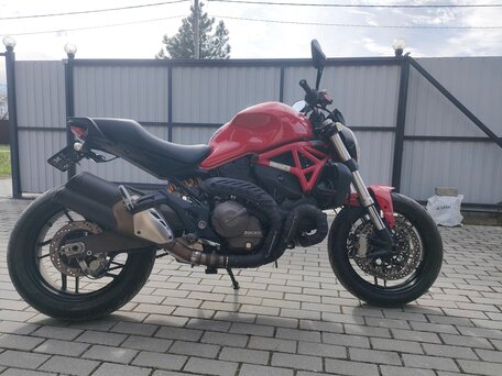 2017 Ducati Monster 821, красный, 618000 рублей, вид 4