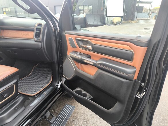2022 Ram 1500 Quad Cab IV (DS/DJ), чёрный, 8050000 рублей - вид 36