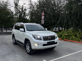 2010 Toyota Land Cruiser Prado 150 Series, белый, 2500000 рублей, вид 1