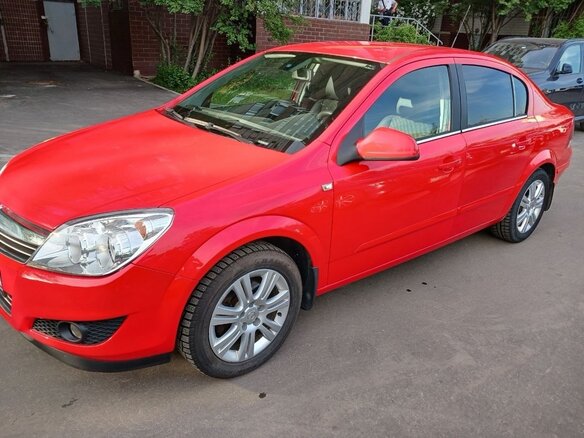 2012 Opel Astra H Рестайлинг, красный, 690000 рублей - вид 5