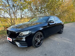 2017 Mercedes-Benz E-Класс 200 V (W213, S213, C238), чёрный, 2800000 рублей, вид 1