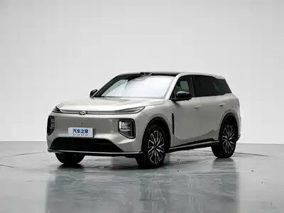 2026 Changan Qiyuan Q07 31.7 kWh, серебристый, 3660000 рублей, вид 1