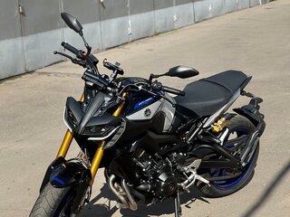 2019 Yamaha MT-09 (FZ-09), серебристый, 980000 рублей, вид 1