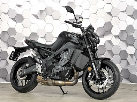 2021 Yamaha MT-09 (FZ-09), чёрный, 1027000 рублей, вид 1