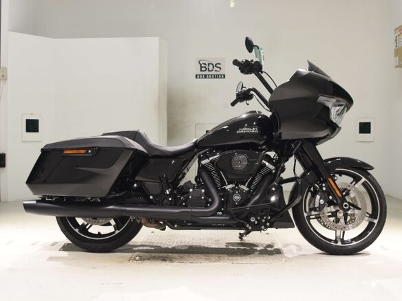 2024 Harley-Davidson Road Glide, чёрный, 2640000 рублей
