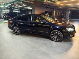 2014 Skoda Superb DSG II Рестайлинг, чёрный, 1499999 рублей, вид 2
