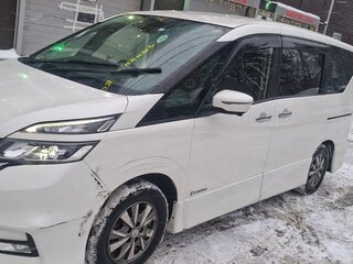 2019 Nissan Serena V (C27) Рестайлинг, белый, 2050000 рублей, вид 1