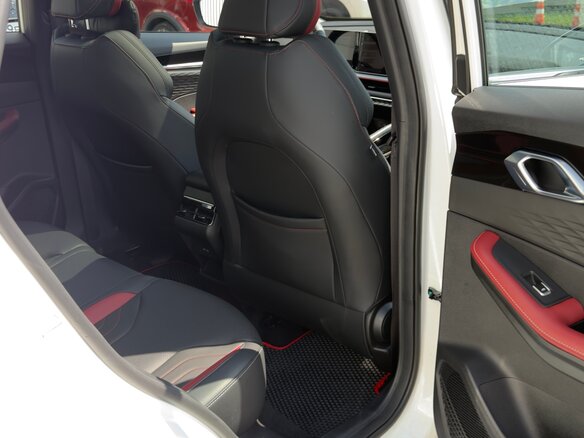2024 Geely Coolray (Binyue Cool) I Рестайлинг, белый, 2250000 рублей - вид 17